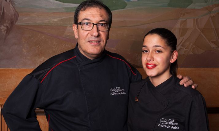 Carlos de Pablo y su hija Alba. 