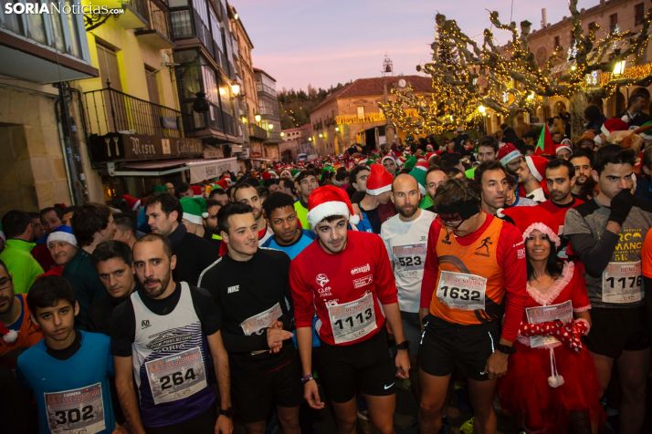 Nacho Barranco y Elisa Hernández, reyes indiscutibles en una rapidísima Carrera Popular de Navidad 