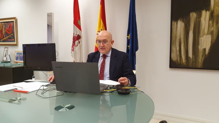 Carnero reivindica no reducir el presupuesto para la nueva PAC en favor de los intereses del medio rural de la Comunidad