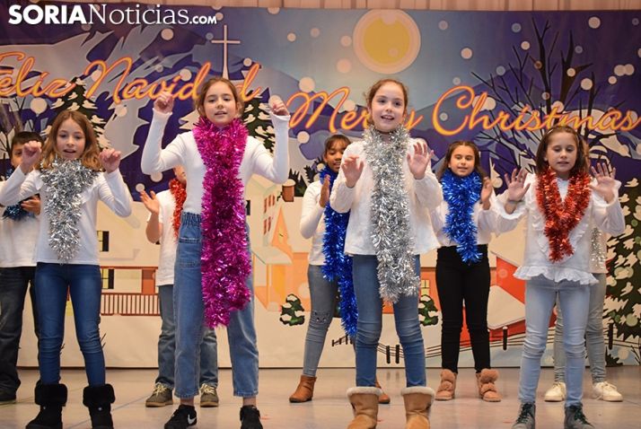 Galería de imágenes: 11 grupos participan en el VI Concurso Diocesano de Villancicos