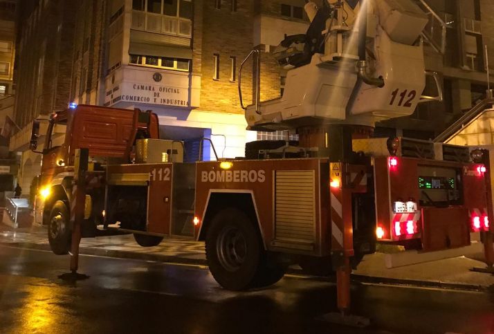 Los bomberos de la capital realizan 25 intervenciones por el viento