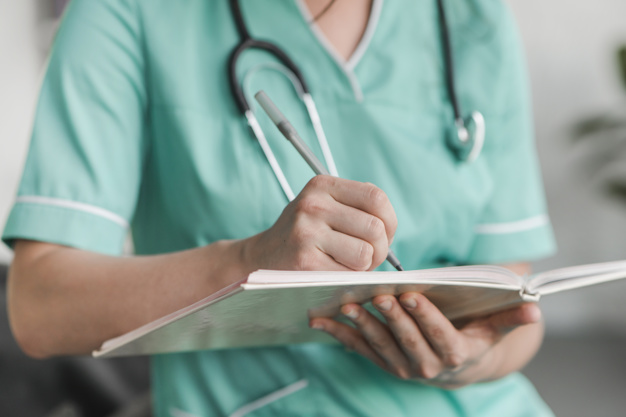 SATSE asegura que faltan 2.500 enfermeras en Castilla y León 