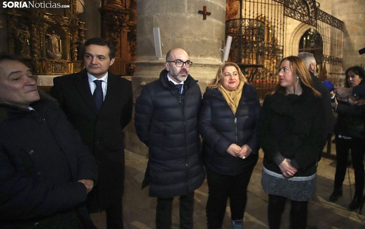 El consejero, Javier Ortega, junto a Yolanda de Gregorio y Virginia Barcones. /SN