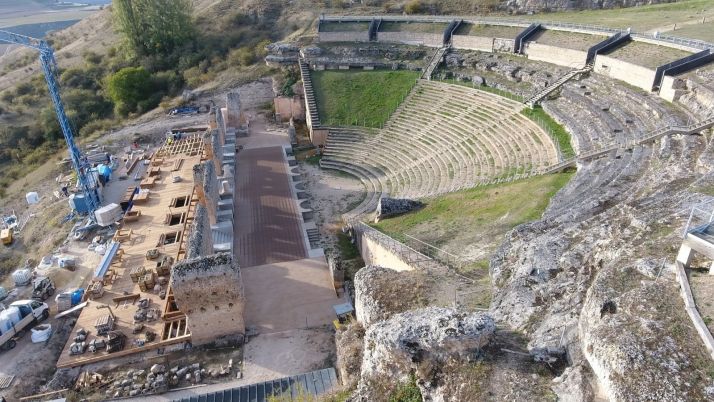 La restauración del teatro romano de Clunia, prevista para marzo de 2020
