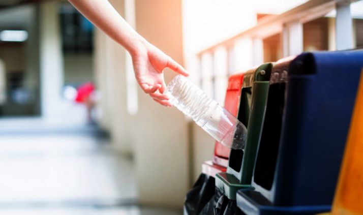 E.Leclerc instala la primera máquina de reciclado de envases de la capital