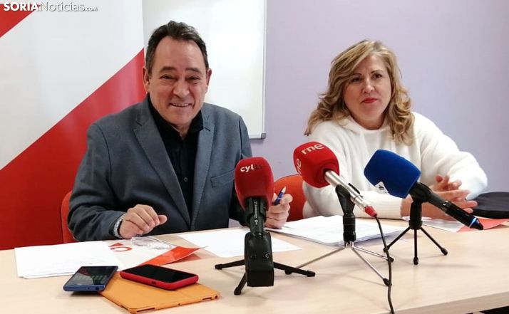 Santurnino de Gregorio junto a María Ángeles Garijo este lunes. /SN