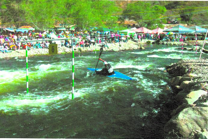 San Esteban pelea por su canal de aguas bravas