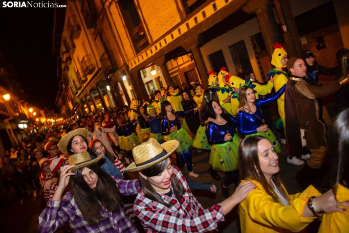 FOTOS: ¡Qué bien le sienta el Carnaval a El Burgo!