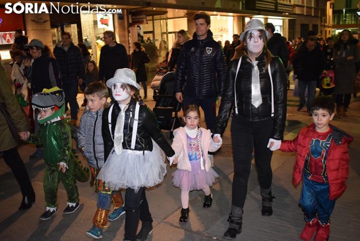 Galería de imágenes: el desfile carnavalesco de los más pequeños