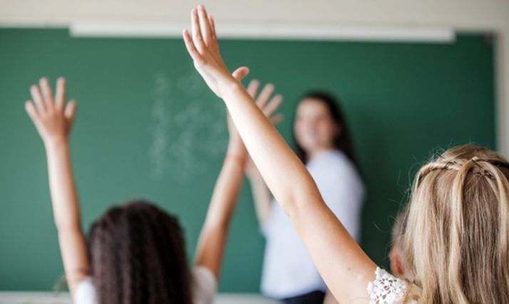 La Junta convocará las oposiciones para docentes más numerosas de su historia con 1.401 plazas