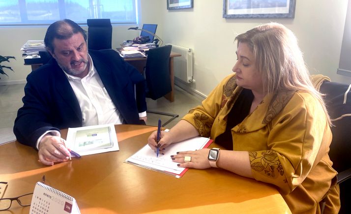 Reunión de la delegada de la Junta y el vicerrector esta mañana en el Campus. /Jta.