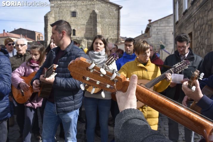 Sale la Ronda en Duruelo por Carnaval