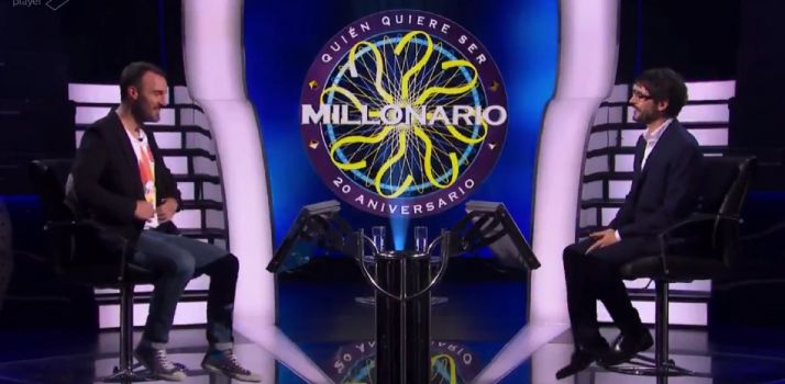 Javi Miralles de Los RockCampers se encuentra con Juanra en ¿Quién quiere ser millonario?