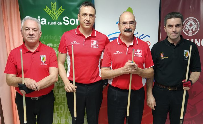 Herrero (izda.), Miguel, Camarero y Díez, en el torneo del Casino.