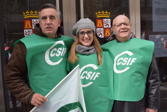 Mariano Prieto, Isabel Madruga y Juan Carlos Gutíerrez, responsables de los sectores de la Junta, Educación y Sanidad de CSIF en Castilla y León