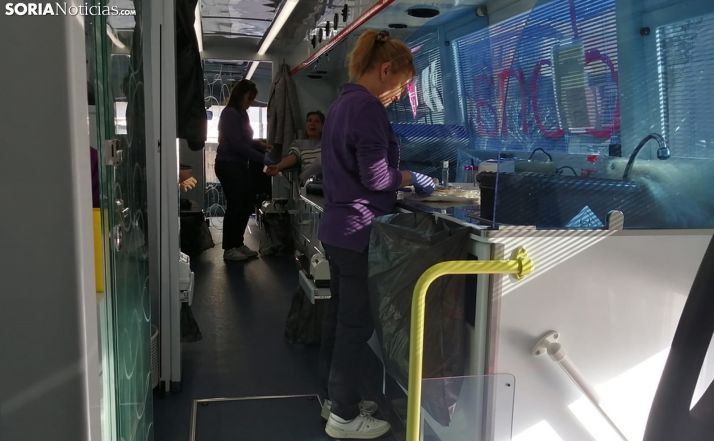 Interior de la unidad móvil esta mañana en Mariano Granados, en la capital. /SN