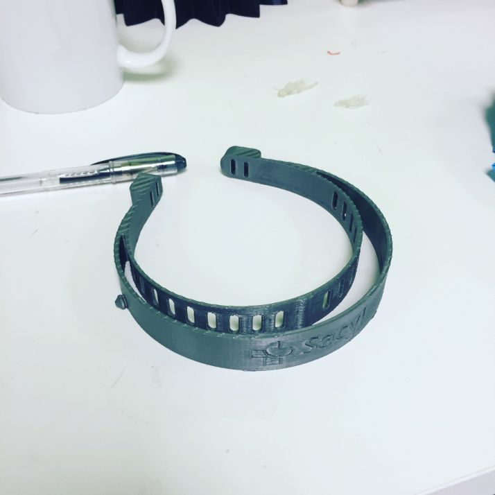 La UVa comienza la producción de mascarillas protectoras a través de su Laboratorio de Fabricación Digital