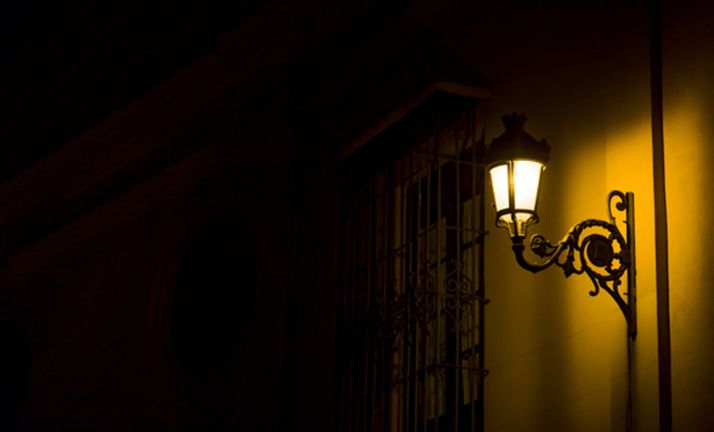 Disconformidad de APIES y FOES ante los criterios de contratación de la Diputación 