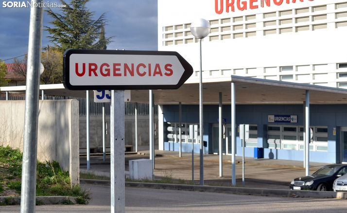 Una imagen de esta semana de las inmediaciones del servicio de Urgencias del Santa Bárbara. /SN