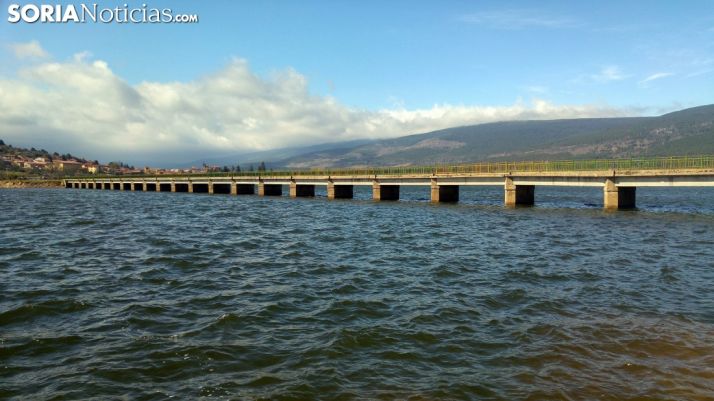 El embalse supera el 85% de su capacidad