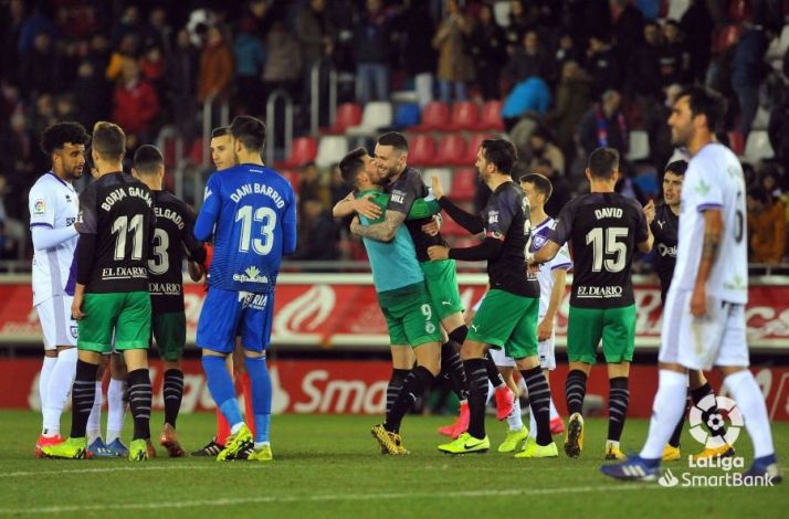 Un Numancia poco acertado deja escapar tres puntos en Los Pajaritos(1-2)