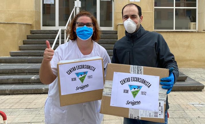 Entrega del material al Virgen del Mirón. /CES