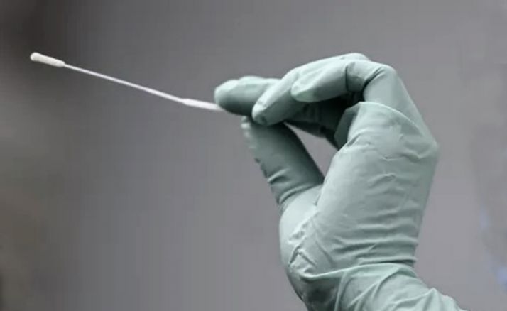 La zona de salud de Pinares y el Santa Bárbara estrenan los test rápidos de COVID-19