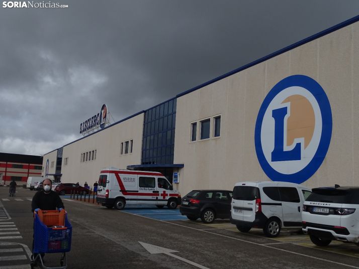 Los médicos del Santa Bárbara agradecen las `bolsas sorpresa´ de E.Leclerc