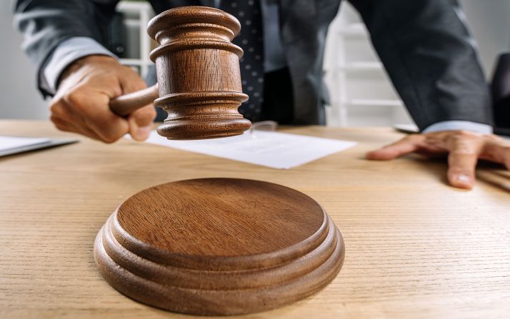 Un juzgado de Palencia ordena volver a internar a un paciente con coronavirus que solicitó el alta voluntaria 