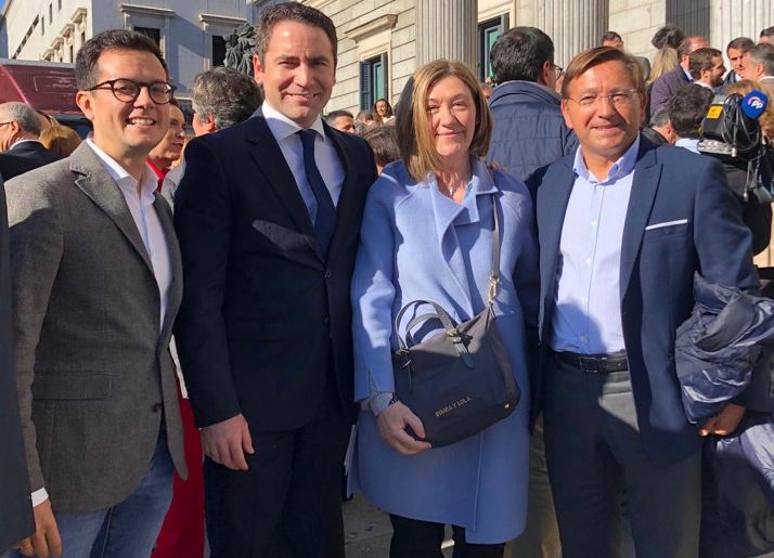Los parlamentarios del PP soriano con Teodoro Igea, secretario general del partido (2º izda.).