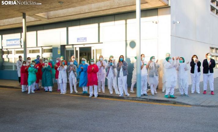 Sanitarios del Santa Bárbara en una imagen de archivo. /Viksar Fotografía