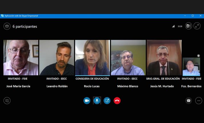 Los participantes en el encuentro este miércoles. 