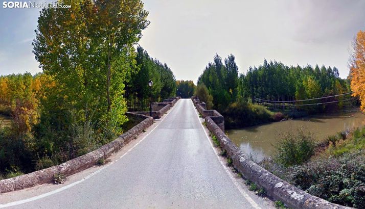 Una imagen del tramo de calzada por el puente. /SN