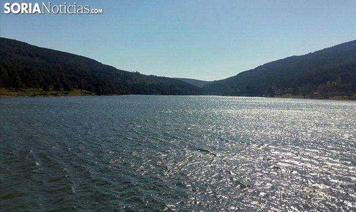 El embalse pierde 1,3 hectómetros cúbicos en una semana