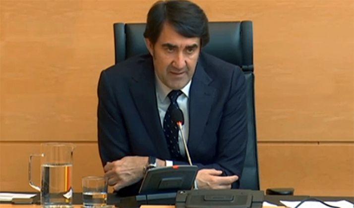 El consejero en su comparecencia de esta mañana. 