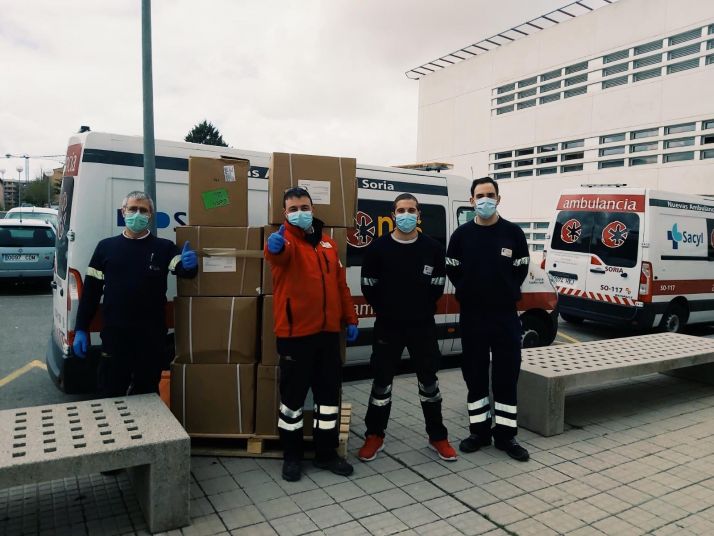 ¡Objetivo cumplido! Paula Palomar, y todos los sorianos, entregan 22.273 € en material para reforzar la sanidad