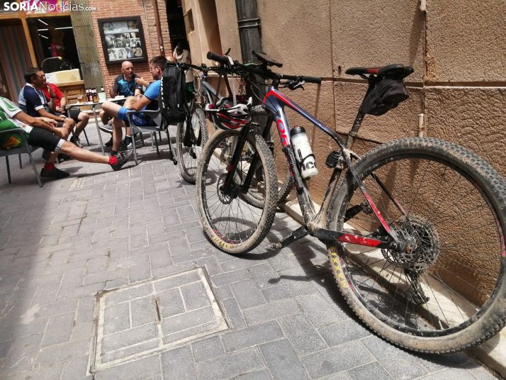 Terrazas abiertas y ambiente casi estival en una Ágreda que se acerca a la nueva normalidad