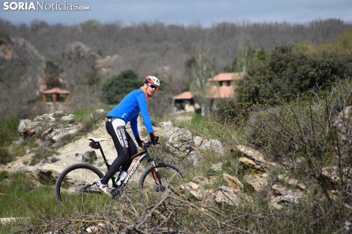 GALERÍA: Distancia y buen ambiente en la salida de los pueblos