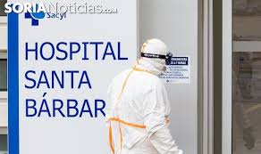 La UCI tiene 8 enfermos de Covid-19 y en planta del hospital hay 19 