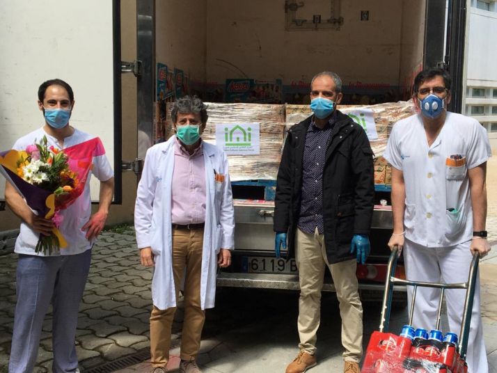 El Centro Cultural Islámico de Soria dona 600 litros de zumo al Hospital Santa Bárbara