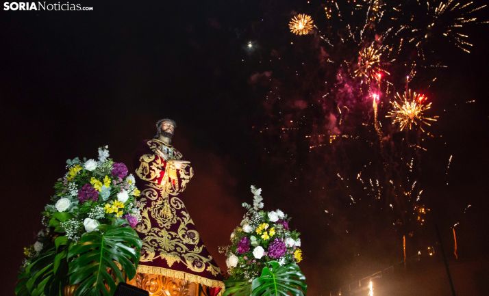 Una imagen del Cristo en la plaza Mayor durante las fiestas. /María Ferrer