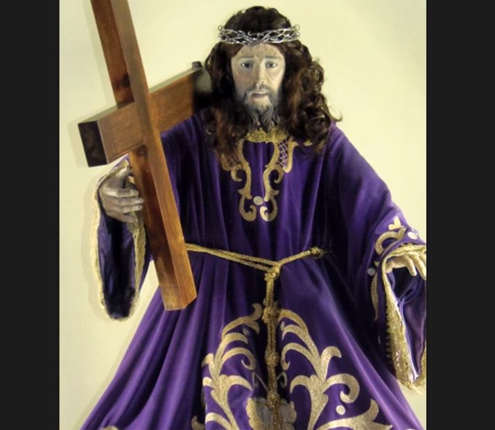El Santo Cristo con la cruz a cuestas, de Ólvega, conocido cariñosamente por sus parroquianos como El Abuelo. 