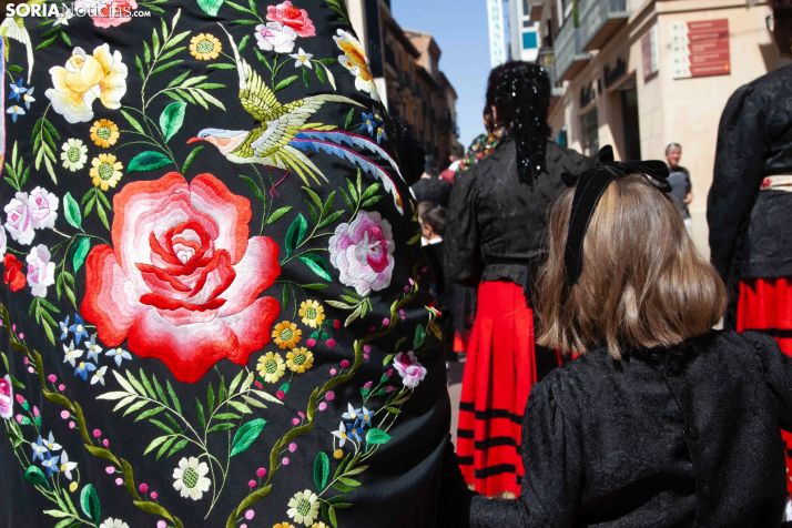 SAN JUAN 2020: ¿Mantón, dengue, abanico? Así debe vestir un sanjuanero de pro el Domingo de Calderas