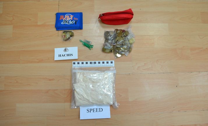 Las sustancias y el dinero incautados. /Sudelegación