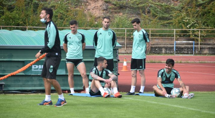 El Numancia vuelve después de 3 meses y con el descenso en los talones