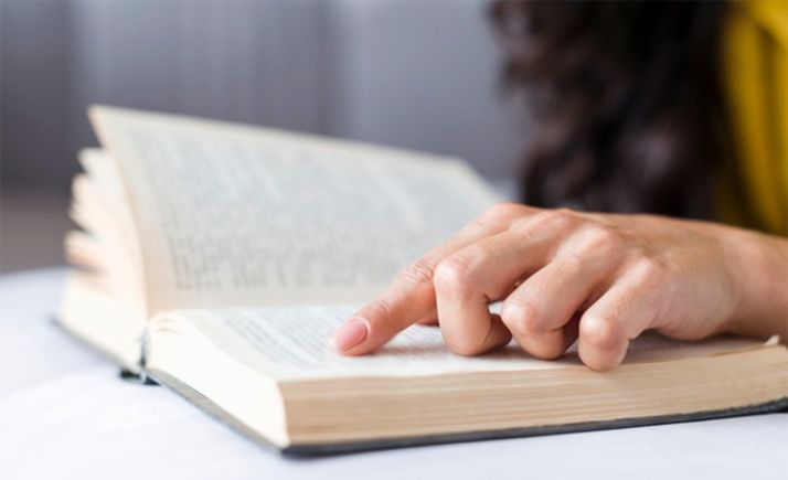 Abren las bibliotecas de la Junta reanudando algunos de sus servicios tras el crecimiento de la atención virtual en el confinamiento