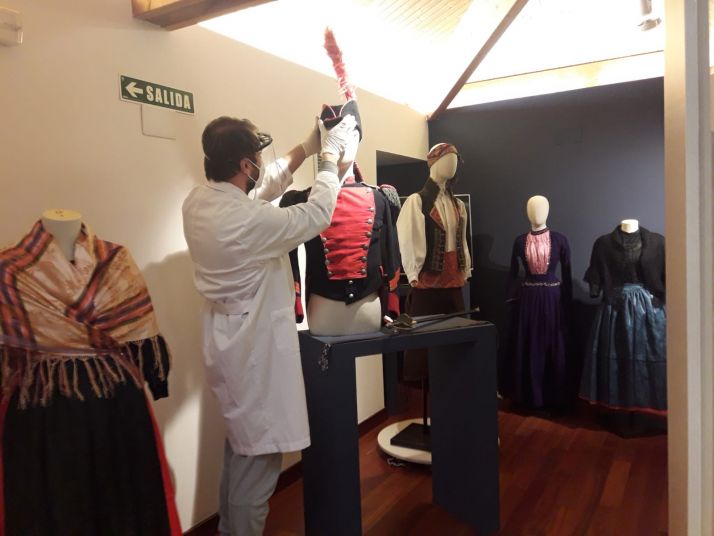 VÍDEO: Mañana reabre el Museo del Traje con el estreno de una exposición inspirada en los Bécquer
