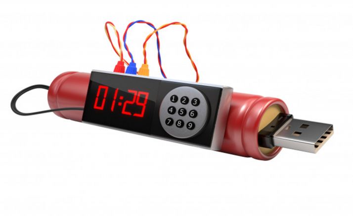 Condena de dos años de cárcel para un becario de la UVa por dañar 20 ordenadores con un usb-killer