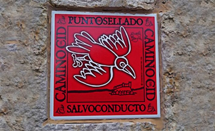 Azulejo de los puntos de sellado del Camino del Cid. /CCD