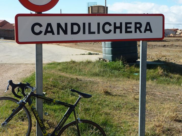 Arde hectárea y media Candilichera